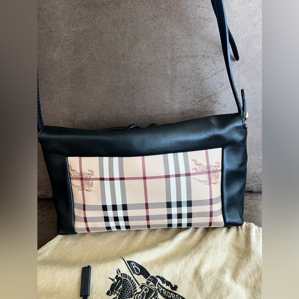 Brand new Burberry Horseferry Check Small Clutch/Crossbody purse 11x7in - Picture 2 of 8